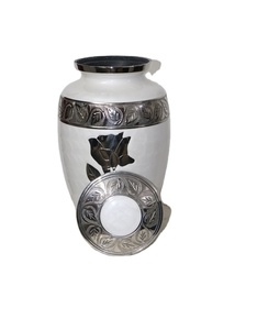 Urne de crémation pour adultes blanche perlée extra large Urne de crémation en aluminium blanche avec rose argentée gravée de la meilleure qualité - Product Image 5