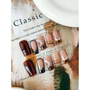 Amber Whisper Press-On Nail : Accessoire de nail art élégant et discret - Product Image 3