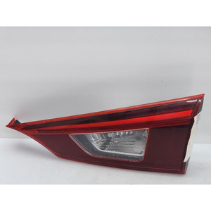 ไฟหยุดด้านหลังขวาในตัวประตู MAZDA 3 ซีรีส์ B45C513F0 SHY1 (13>) - Product Image 1