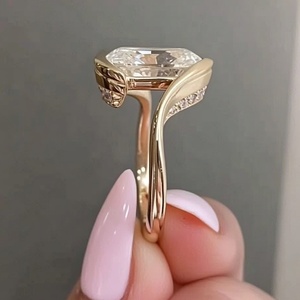 3.85Ctw Round Brilliant Cut Moissanite <b>Vintage</b> Women's Luxurious Engagement <b>Ring</b> in Solid 14K Yellow <b>Gold</b> - Product Image 3