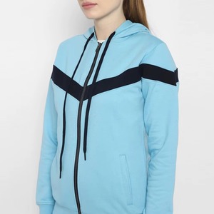 Ensemble de survêtements pour femmes de haute qualité Combinaison de jogging en tissu respirant et doux pour les activités de plein air et sportives - Product Image 3