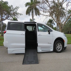 Listo para Enviar: Chrysler Pacifica Select 2025, Minivan de 4 Puertas, 280 Millas, Blanca, Minivan de Pasajeros, 3 Años de Garantía, Título Limpio - Product Image 1