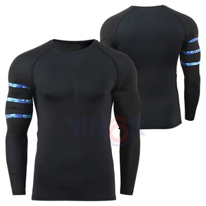 เสื้อป้องกันการผดผื่นสำหรับผู้ชาย MMA แบบแห้งเร็วระบายอากาศได้ดีมีขนาดและการออกแบบตามสั่ง - Product Image 1