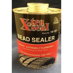 Sellador de Llantas 2-X-TRA SEAL - Negro con Cepillo, 32 oz cada uno (0.9463 Litros), 1 Cuarto de Galón - Product Image 1