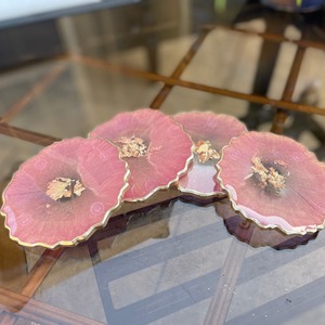 Vente en gros de sous-verres élégants en résine pour la décoration de table ARTISAN CRAFT, lot de 4 pièces, tapis et tampons au design nouveau - Product Image 5