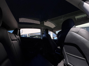 Sedán Compacto Eléctrico Premium 2023, Vehículo Eléctrico de Largo Alcance, Carga Rápida, Funciones de Conducción Inteligente, Sin Accidentes - Product Image 4