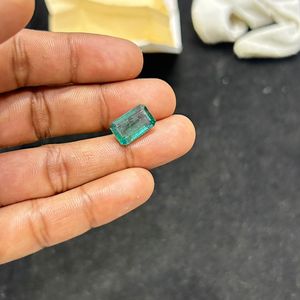 Zambia Green Emerald Cut Swat Emerald, 100% Natural Earth Mined Gemstone. - Product Image 4