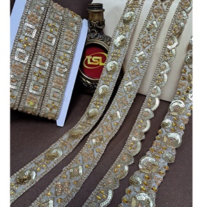 Suministro al por mayor de cinta de ajuste de bordado de tela de encaje de poliéster de algodón metálico para decoración de vestido Sari textil a la venta - Product Image 1