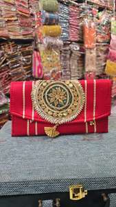 Sac à main en résine brodée pour femmes avec un design moderne, idéal pour les occasions spéciales, sac à main pour femmes, sac à main pour femmes en Inde - Product Image 6