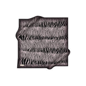ผ้าพันคอไหมเครปซาตินลายม้าลาย ขนาด 90x90 ซม. - Product Image 1