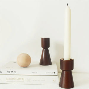 Candelabro clásico Centros DE MESA DE BODA Decoraciones de mesa Portavelas de madera Diseño personalizado de la fábrica de Vietnam - Product Image 1