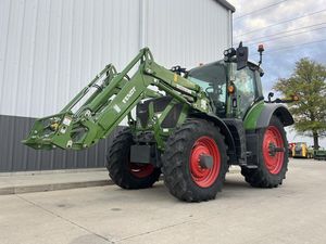 Tractor Agrícola Usado con Cargador Frontal de 80HP, Tractor Utilitario para Transporte en Campo - Product Image 2