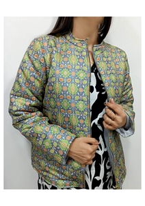 เสื้อแจ็คเก็ตครอปพิมพ์ลายดอกไม้ผ้าซาตินไหมแท้ 100% คุณภาพสูงสำหรับฤดูหนาว  ขนาดใหญ่พิเศษ XL เป็นมิตรกับสิ่งแวดล้อม  รับทำโลโก้ตามสั่ง สำหรับผู้หญิง ODM - Product Image 2