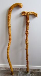 SHOWCASE Prix Canne en bois réglable avec nœuds multiples Bâton de marche en bois solide pour les aînés par Standard International - Product Image 6