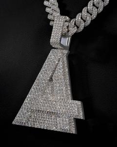 Colgante de Lujo Unisex de Plata de Ley 925 con Diamante Moissanita, Totalmente Personalizable, Estilo Hip Hop - Product Image 4