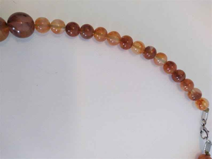 เครื่องประดับแฟชั่นขัดเงาสูงสร้อยคอเรซินดีไซน์ทันสมัยสร้อยคอลูกปัดเรซินอีพ็อกซี่ธรรมชาติ - Product Image 2