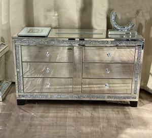 ตู้เก็บของกระจกเงาสำหรับห้องนั่งเล่น 6 ลิ้นชัก สีเงินลายเพชร - Product Image 2