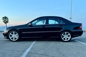 MERCEDES-BENZ C230 SEDÁN 2007 USADO, VOLANTE A LA IZQUIERDA/DERECHA - Product Image 3