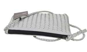 กระเป๋าสะพายที่ทนทานและมีสไตล์เหมาะสำหรับใช้ในชีวิตประจำวันการเดินทางและสำนักงานสั่งซื้อจำนวนมากจากผู้ผลิตอินเดียที่เชื่อถือได้ - Product Image 5