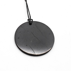 Colgante de Shungita Big Circle de 2 pulgadas (50 mm) - Product Image 3