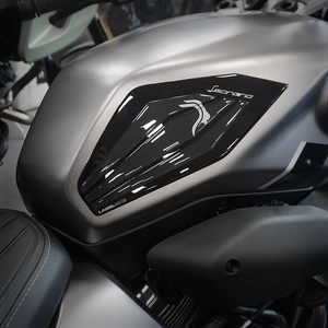 Adesivi Laterali 3D per Serbatoio Benelli Leoncino Bobber 400 - Grafiche per Moto - Product Image 1