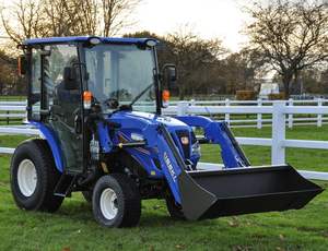 รถแทรกเตอร์ขนาดเล็ก TH5420 พร้อมชุดตักดินหน้าปรับระดับอัตโนมัติ เครื่องยนต์ดีเซล 40 แรงม้า ปั๊มมอเตอร์ ระบบส่งกำลัง HST 3 ระดับ ดิจิตอล - Product Image 3