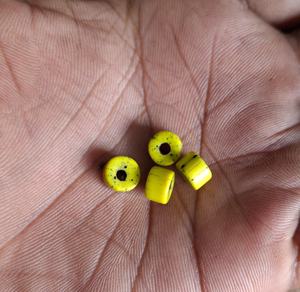 Cuentas de vidrio antiguas con forma de neumático de 4*6mm hechas a medida para diseñadores de joyas, fabricación de collares con embalaje de caja - Product Image 1