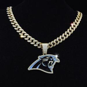 Collar con Colgante de Animales de la NFL, los Carolina Panthers, Unisex, en Plata con Baño de Rodio y Oro de 14K, Estilo Hip-Hop, con Moissanita, en Oferta - Product Image 3