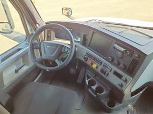 VENTA GLOBAL 2020 Camión Semirremolque Cascadia 126 Usado con Cabina Dormitorio de 73 Pulgadas, 455HP, Automático de 12 Velocidades, Listo para Enviar a Todo el Mundo - Product Image 2