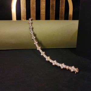 สร้อยข้อมือเพชรสำหรับผู้หญิงสาย15CT สีทอง18K เหมาะสำหรับเป็นของขวัญวันครบรอบ - Product Image 4