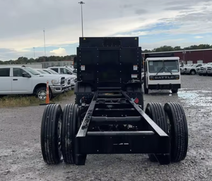 ดีที่สุด!! รถหัวลากดีเซลมาตรฐานส่งออก 6x4 สำหรับงานหนัก เหมาะสำหรับการขนส่งสินค้าระหว่างประเทศและการขนส่งสินค้าทางถนน - Product Image 4