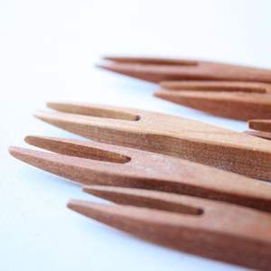 Ensemble de serveurs à salade et de cuillères en bois d'acacia, écologiques, compatibles lave-vaisselle, pour hôtels, maisons et restaurants - Product Image 2