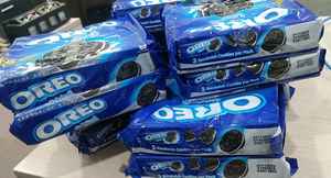 Oreos บิสกิตหลายแพ็คครีมวานิลลา (12x9x27.6กรัม) แพ็คสำหรับครอบครัวครีมรสเผ็ดและเค็ม - Product Image 2