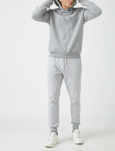 Vêtements de sport sur mesure pour hommes, respirants, écologiques, avec broderie personnalisée, taille plus, fermeture éclair, survêtement, logo personnalisé, vente en gros par le fabricant - Product Image 2