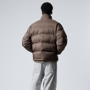 Blouson matelassé lourd avec logo personnalisé, veste thermique d'hiver chaude pour hommes - Product Image 5