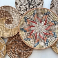 Ensembles 7 pièces assiettes tissées en paille jonc de mer tentures murales paniers articles de décoration de chambre artisanat fait à la main produits Boho pour la maison