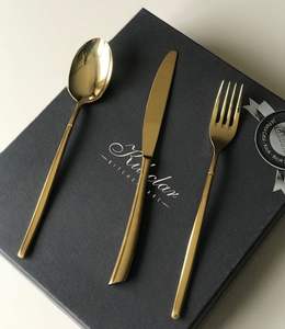 Ensemble de couverts en métal en acier inoxydable poli miroir adapté aux cadeaux et à la présentation de table élégante pour les occasions spéciales - Product Image 2