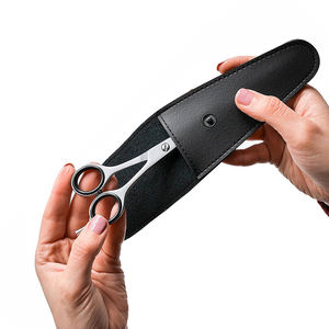 กรรไกรตัดผมสแตนเลสพร้อมกระเป๋าหนังสำหรับร้านเสริมสวย - Product Image 3