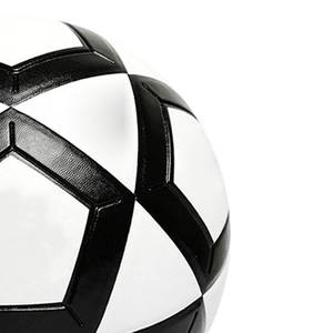 Balón de Fútbol de Última Generación en Blanco y Negro, Diseño y Tamaño Personalizados, Bajo Precio, Nuevo, para Deportes y Juegos - Product Image 3