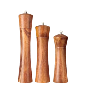 Ensemble de trois salières et poivrières en bois d'acacia, outils de cuisine élégants et texturés, pot à épices en bois - Product Image 1