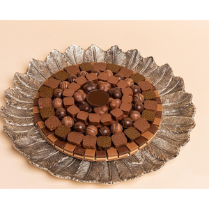Plateau en métal doré de bonne qualité, vaisselle de table au design unique, plateau de service au chocolat avec accent floral, porte-dessert, plateau de service - Product Image 1