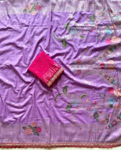 Sari de Mujer de Georgette Khadi Puro con Borde Butta y Pallu Abierto - Product Image 1