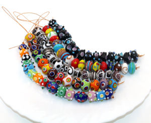 Cuentas de cristal azul hechas a mano, juego de cuentas de fantasía de varios estilos de 5 hebras para fabricación de joyas y decoraciones - Product Image 3