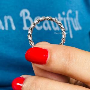 แหวนทองคำแท้ 14K ประดับเพชร ดีไซน์หรูหรา สำหรับผู้หญิง ฉลองวันครบรอบ - Product Image 4