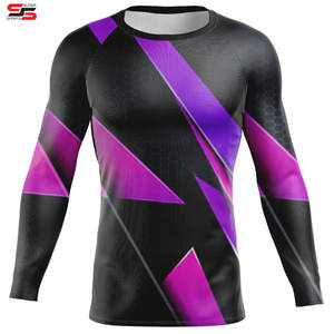 TitanFlex Rash Guard à manches courtes Vêtements de sport ultra respirants Anti-frottement Tissu doux Système de gestion de l'humidité et flexible - Product Image 3