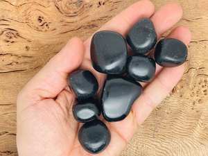Natural Black <b>Obsidian</b> Tumbled Loose Gemstone Customized With Size And Shape Wholesale Bulk - Product Image 5