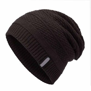 Top design nouveauté 100% acrylique tissé étiquette manchette chapeau d'hiver personnalisé tricoté bonnet coupe régulière décontracté hiver porter des casquettes - Product Image 6