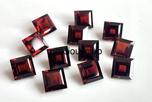 โกเมนธรรมชาติทรงสี่เหลี่ยมตัดขนาด5มม.-โกเมนแดงทรงสี่เหลี่ยมหลวม - Product Image 2