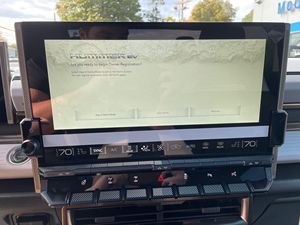 2023 .C Humm.er EV SUV Pickup Edition 1 1 000 chevaux-vapeur Transmission intégrale Lithium Panneaux de toit amovibles Mode CrabWalk Éclairage automatique - Product Image 6