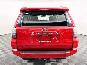 Toyota 4Runner SR5 4WD 2024 - Product Image 3
